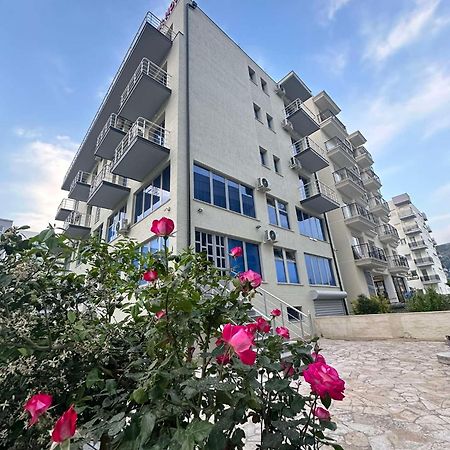 Deor Hotel Shëngjin 外观 照片
