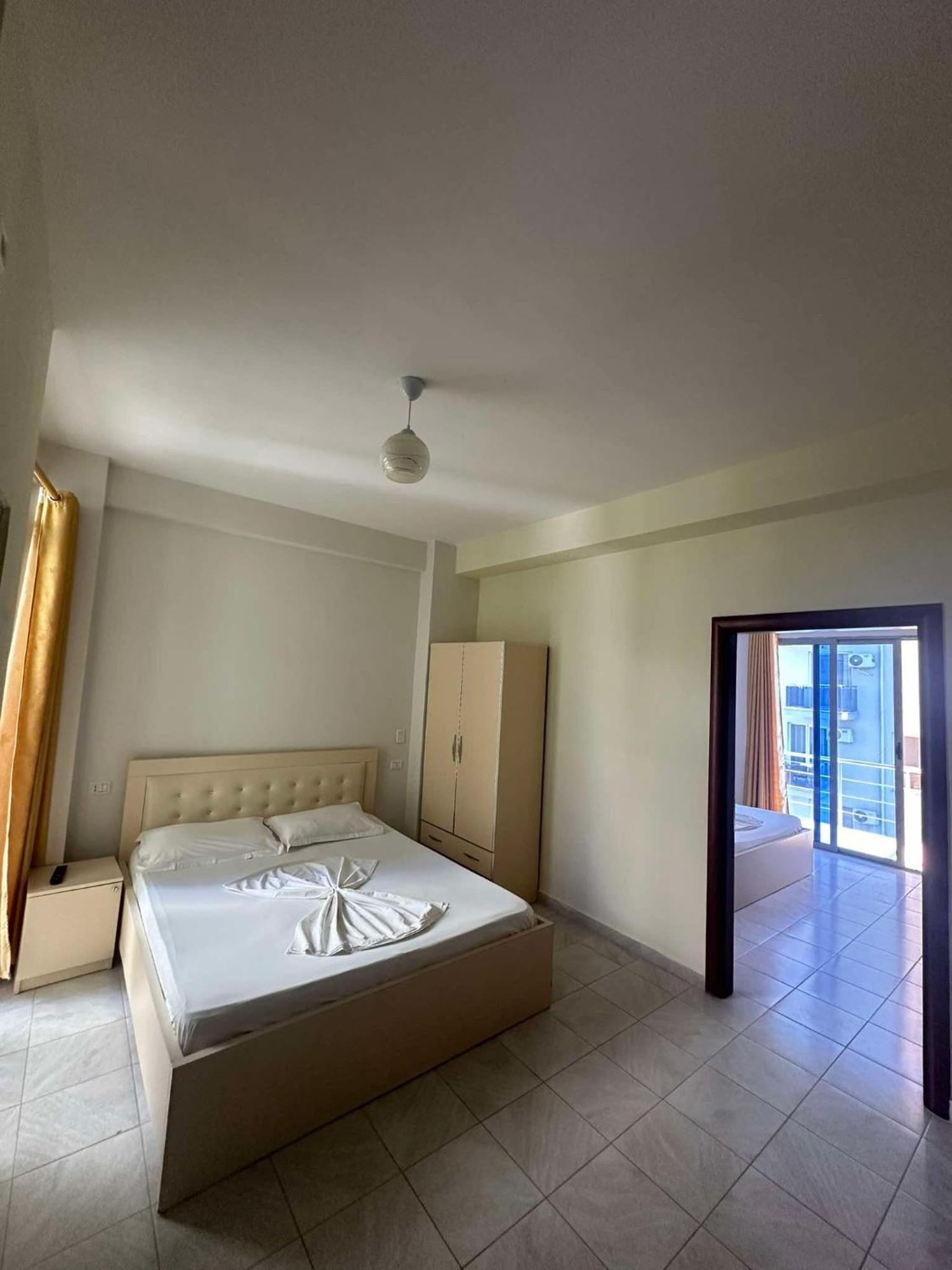 Deor Hotel Shëngjin 外观 照片