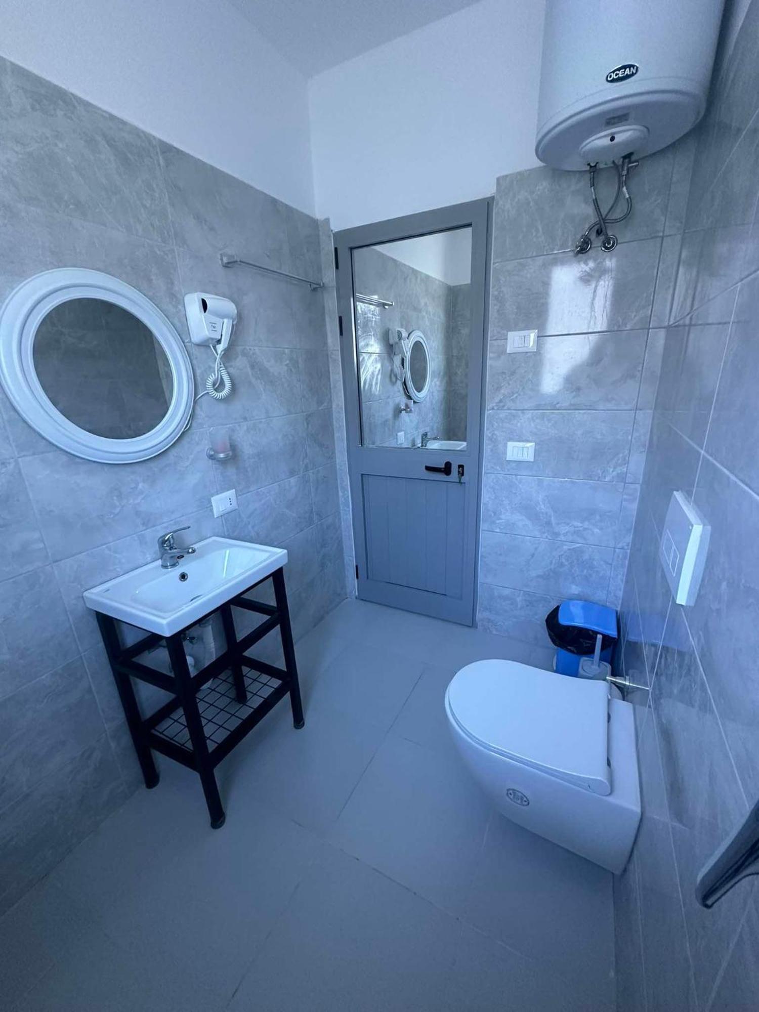 Deor Hotel Shëngjin 外观 照片