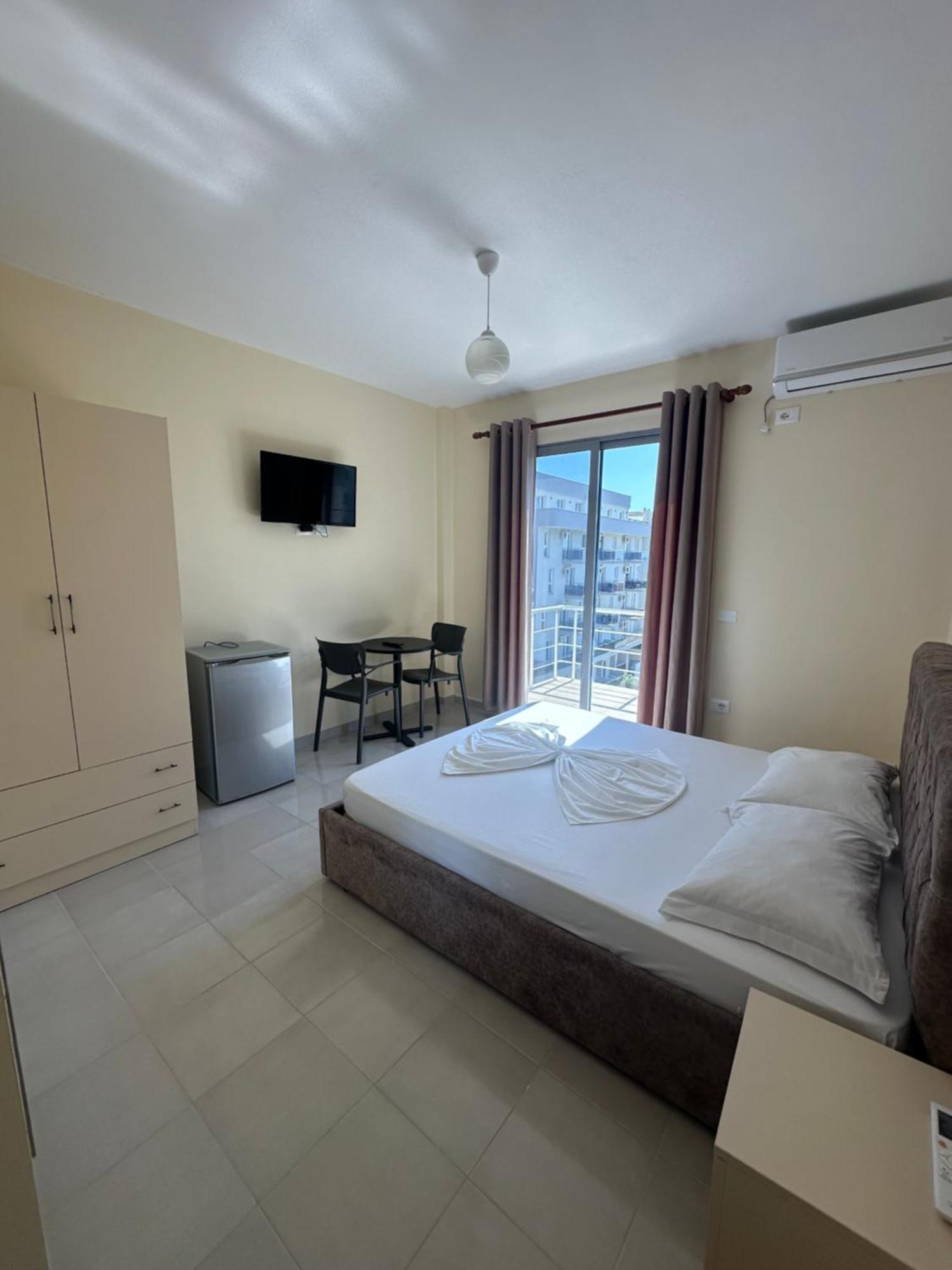Deor Hotel Shëngjin 外观 照片