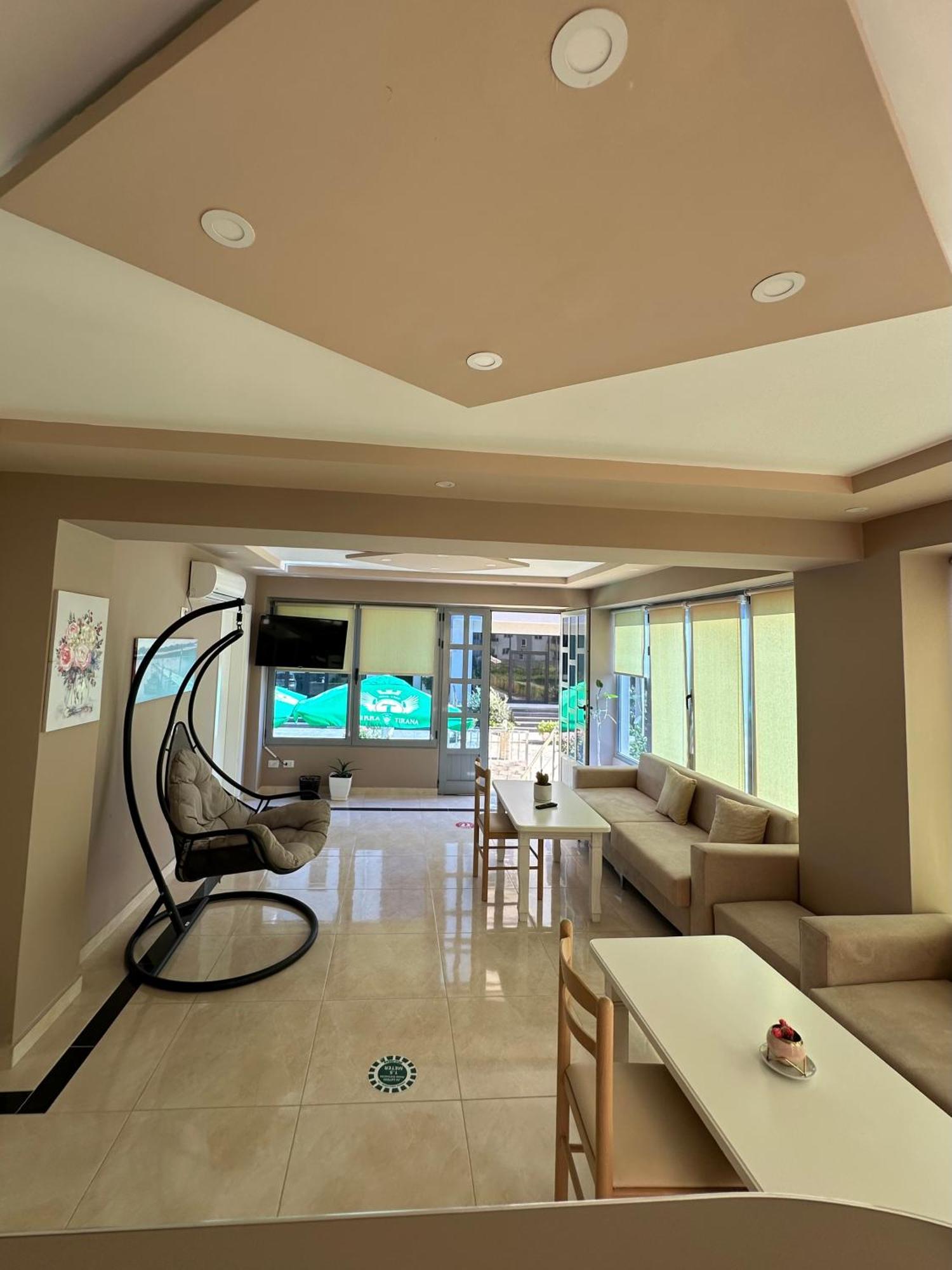 Deor Hotel Shëngjin 外观 照片