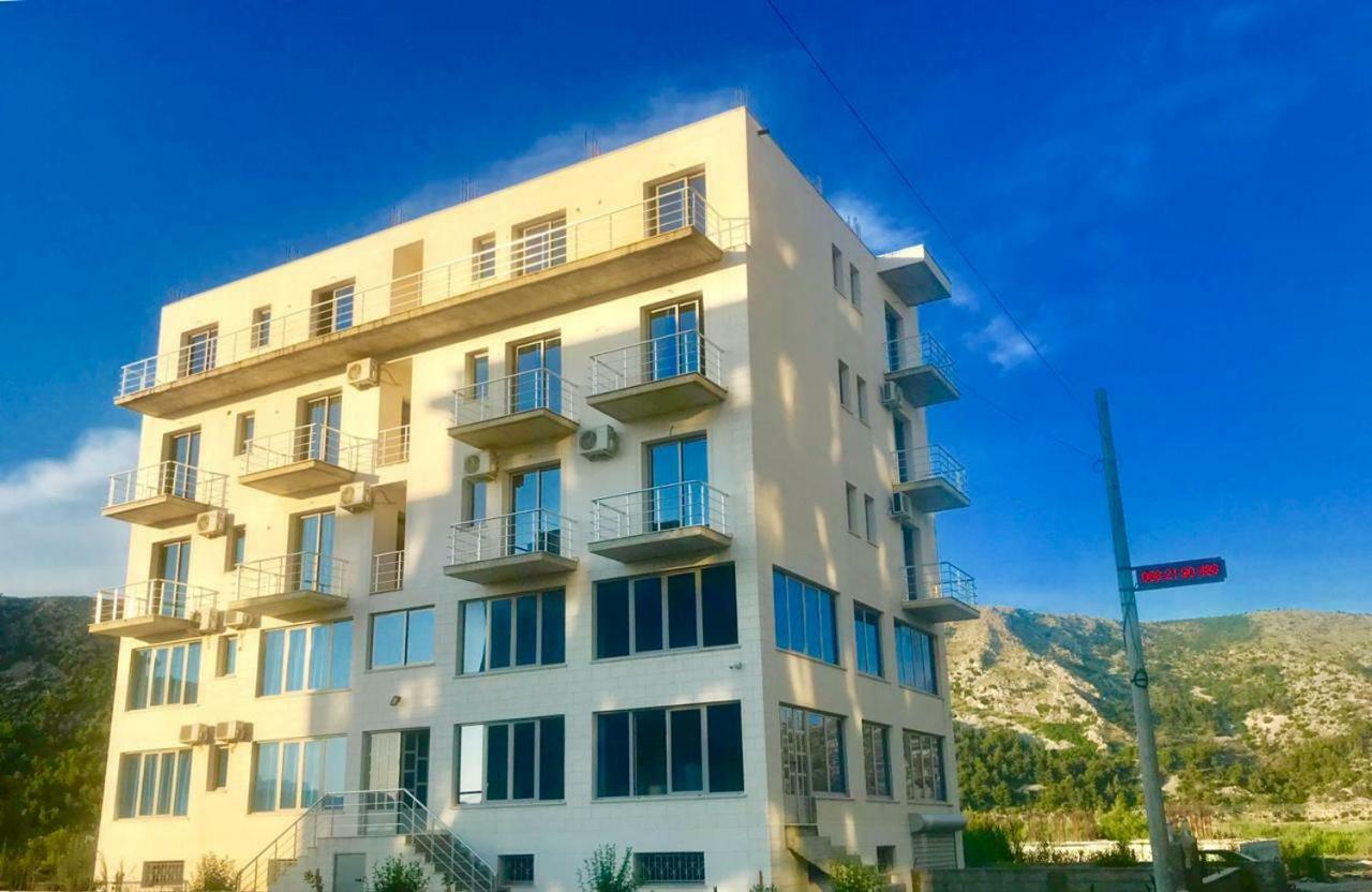 Deor Hotel Shëngjin 外观 照片